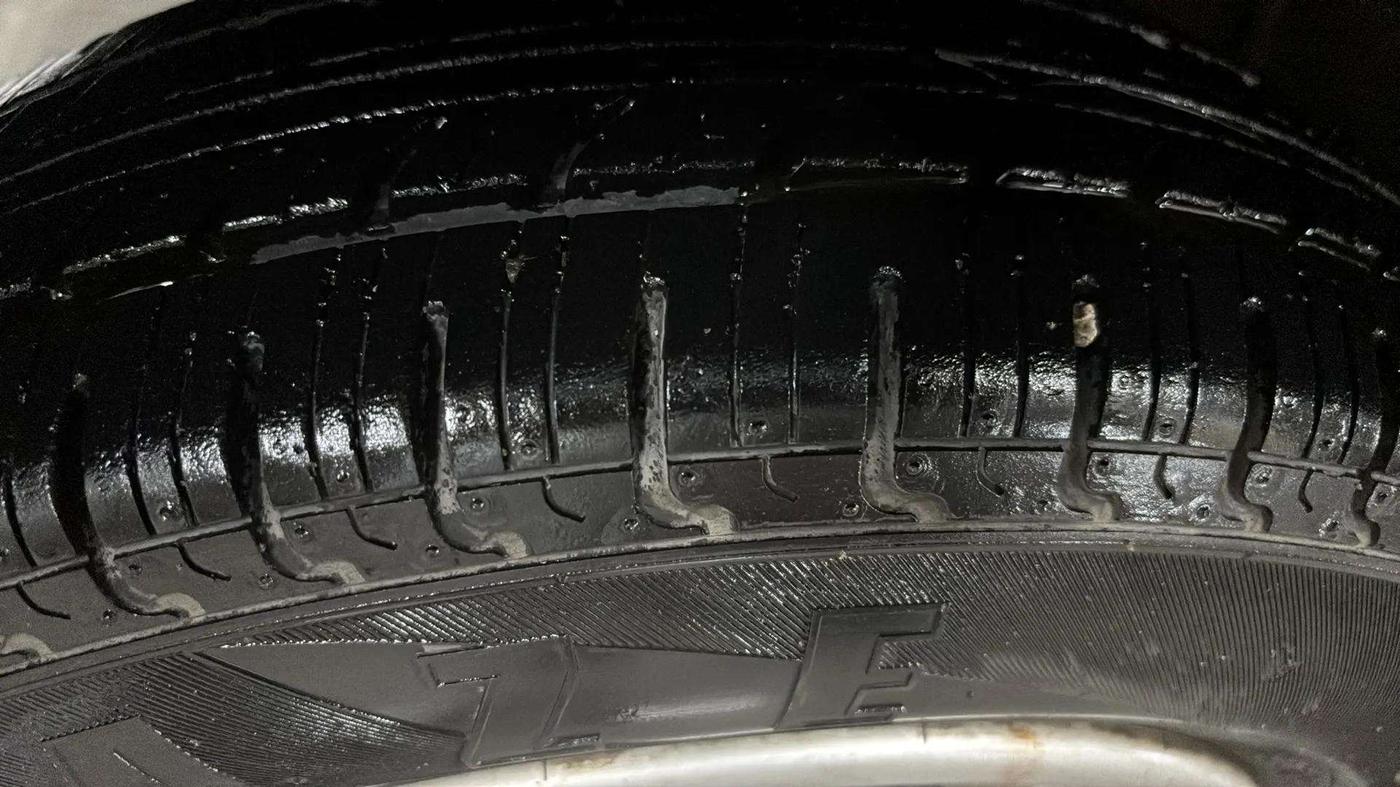 2015 Renault Kwid RXT 0.8, Petrol, Manual, 43,334 km, Right Rear Tyre Tread