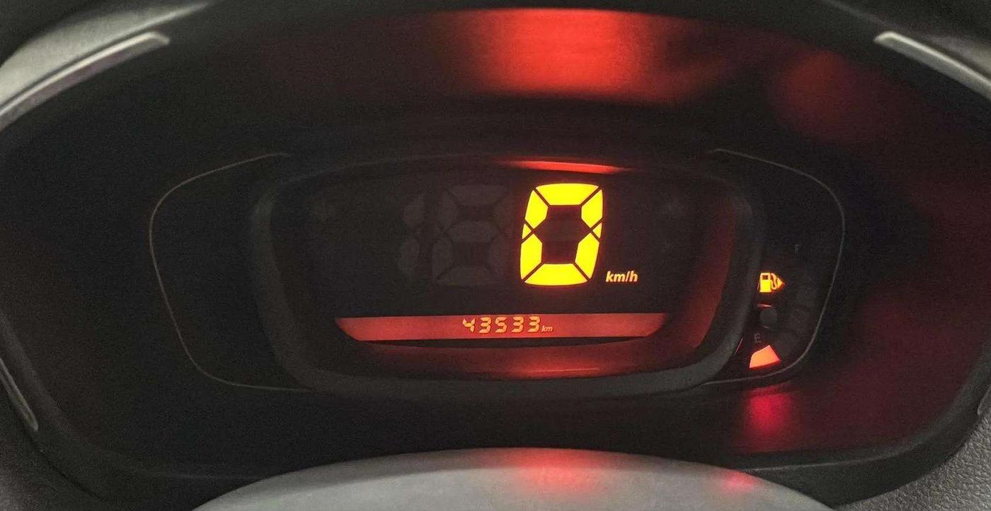 2015 Renault Kwid RXT 0.8, Petrol, Manual, 43,334 km, Odometer Image