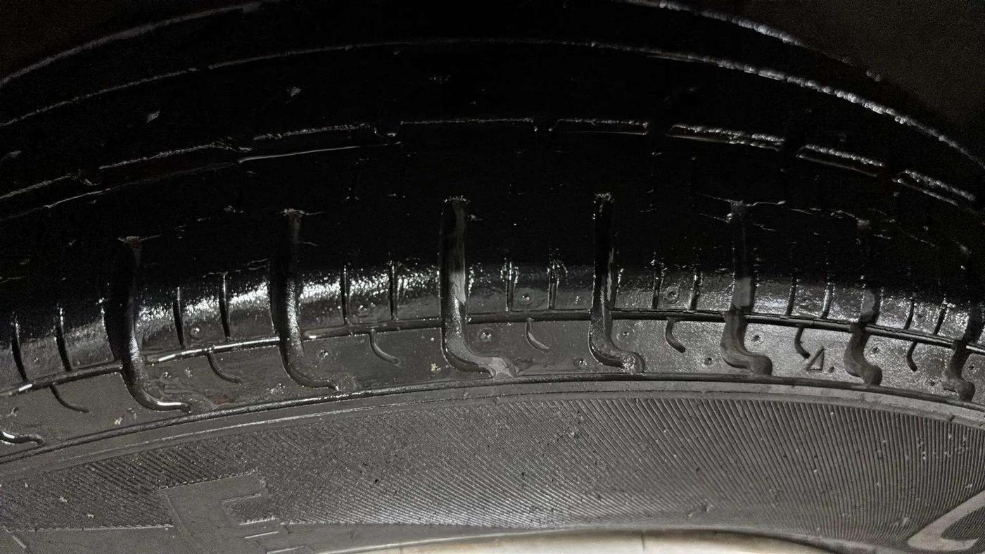 2015 Renault Kwid RXT 0.8, Petrol, Manual, 43,334 km, Right Front Tyre Tread