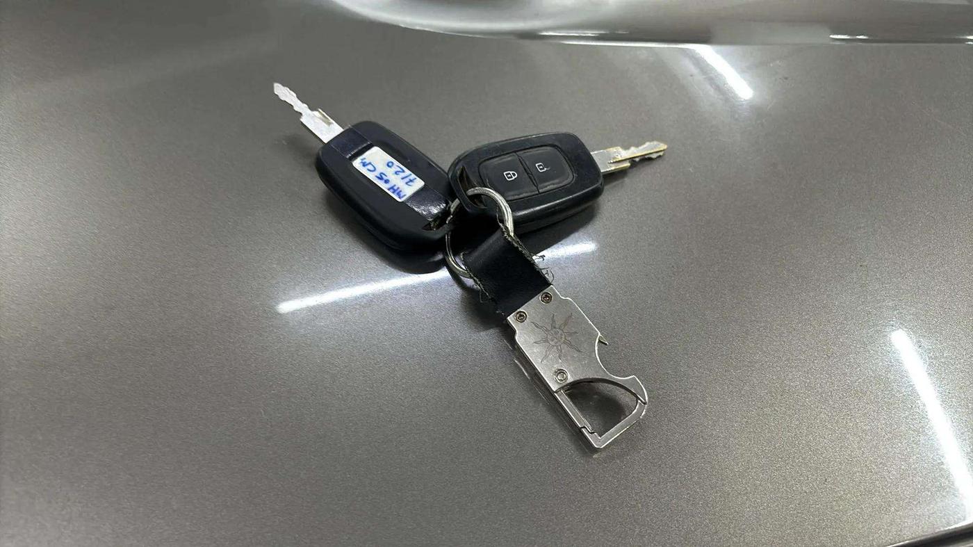 2015 Renault Kwid RXT 0.8, Petrol, Manual, 43,334 km, Key Close Up