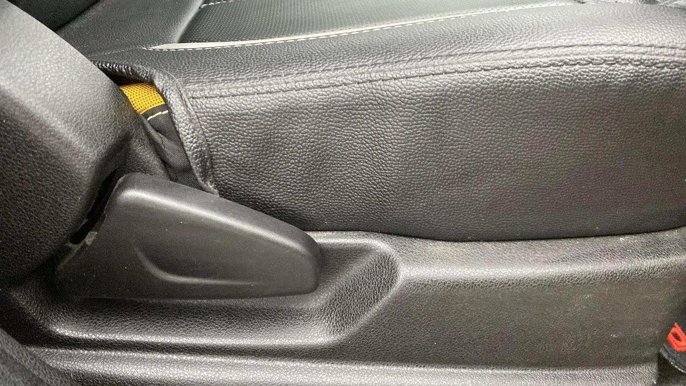 2022 Renault Kwid CLIMBER AMT 1.0, Petrol, Automatic, 11,714 km, Driver Side Adjustment Panel