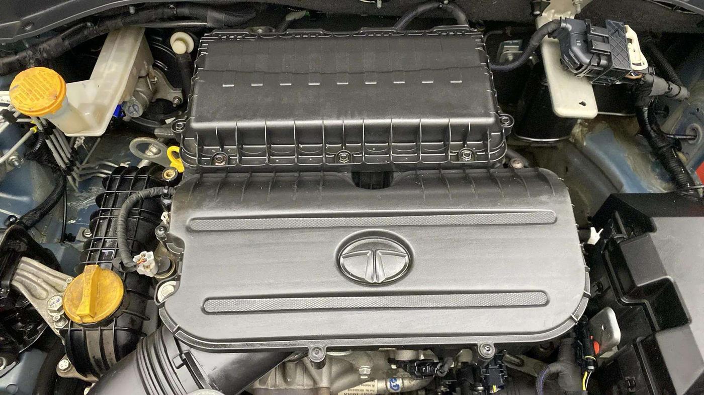 2022 Tata PUNCH ACCOMPLISHED MT, Petrol, Manual, 32,117 km, Engine View