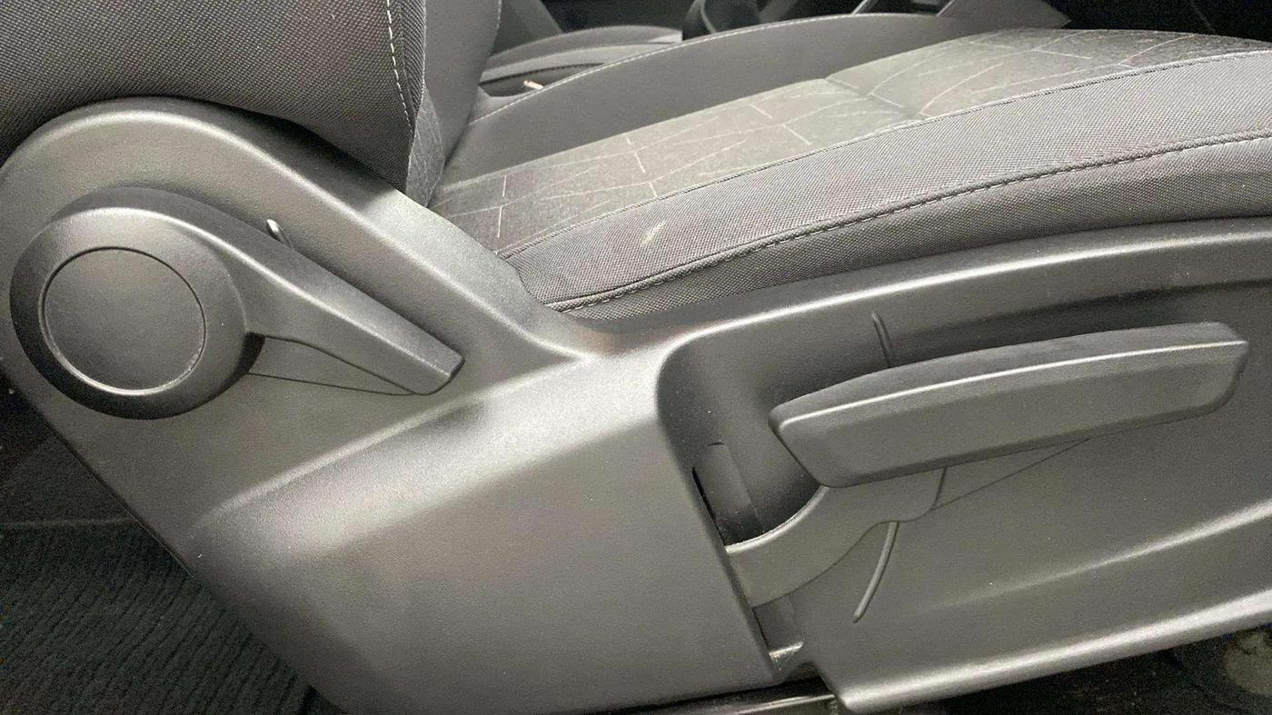 2022 Tata PUNCH ACCOMPLISHED MT, Petrol, Manual, 32,117 km, Driver Side Adjustment Panel