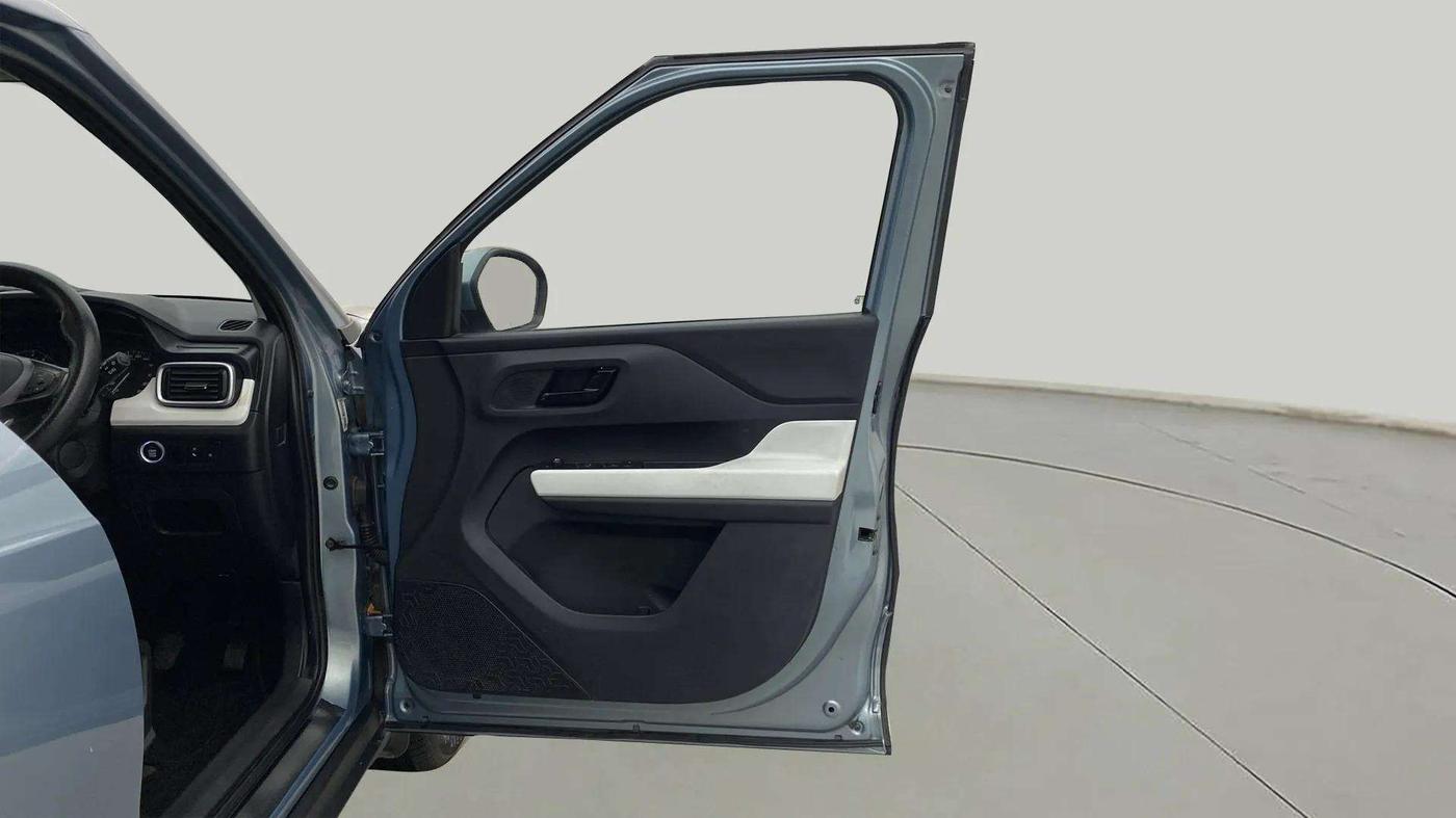 2022 Tata PUNCH ACCOMPLISHED MT, Petrol, Manual, 32,117 km, RHS Front Door