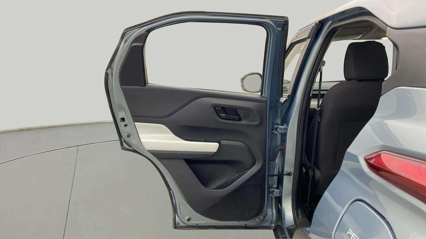 2022 Tata PUNCH ACCOMPLISHED MT, Petrol, Manual, 32,117 km, LHS Rear Door