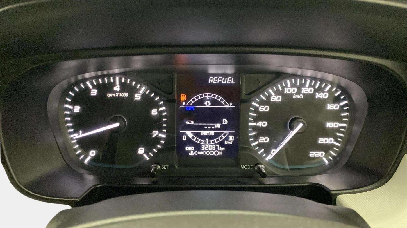 2022 Tata PUNCH ACCOMPLISHED MT, Petrol, Manual, 32,117 km, Odometer Image