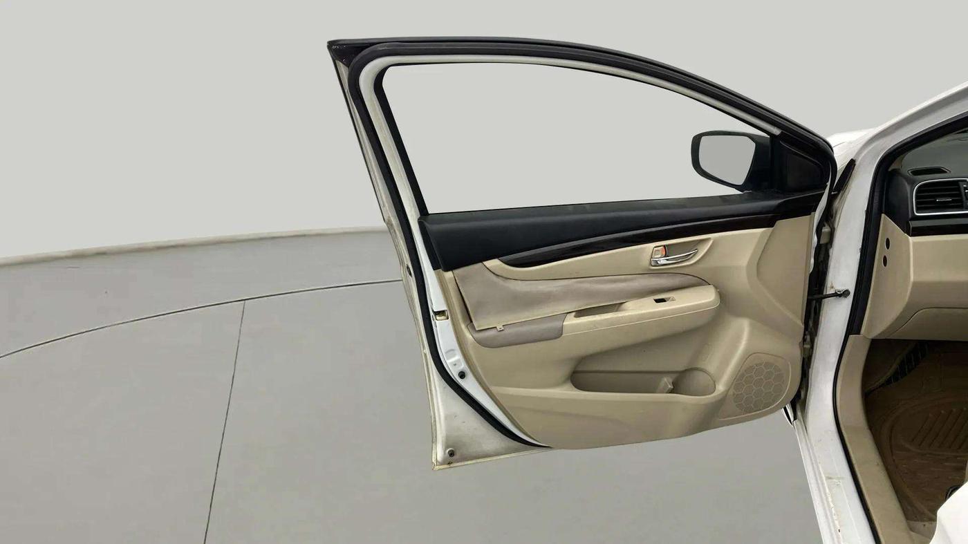 2016 Maruti Ciaz ZXI AT, Petrol, Automatic, 96,365 km, LHS Front Door