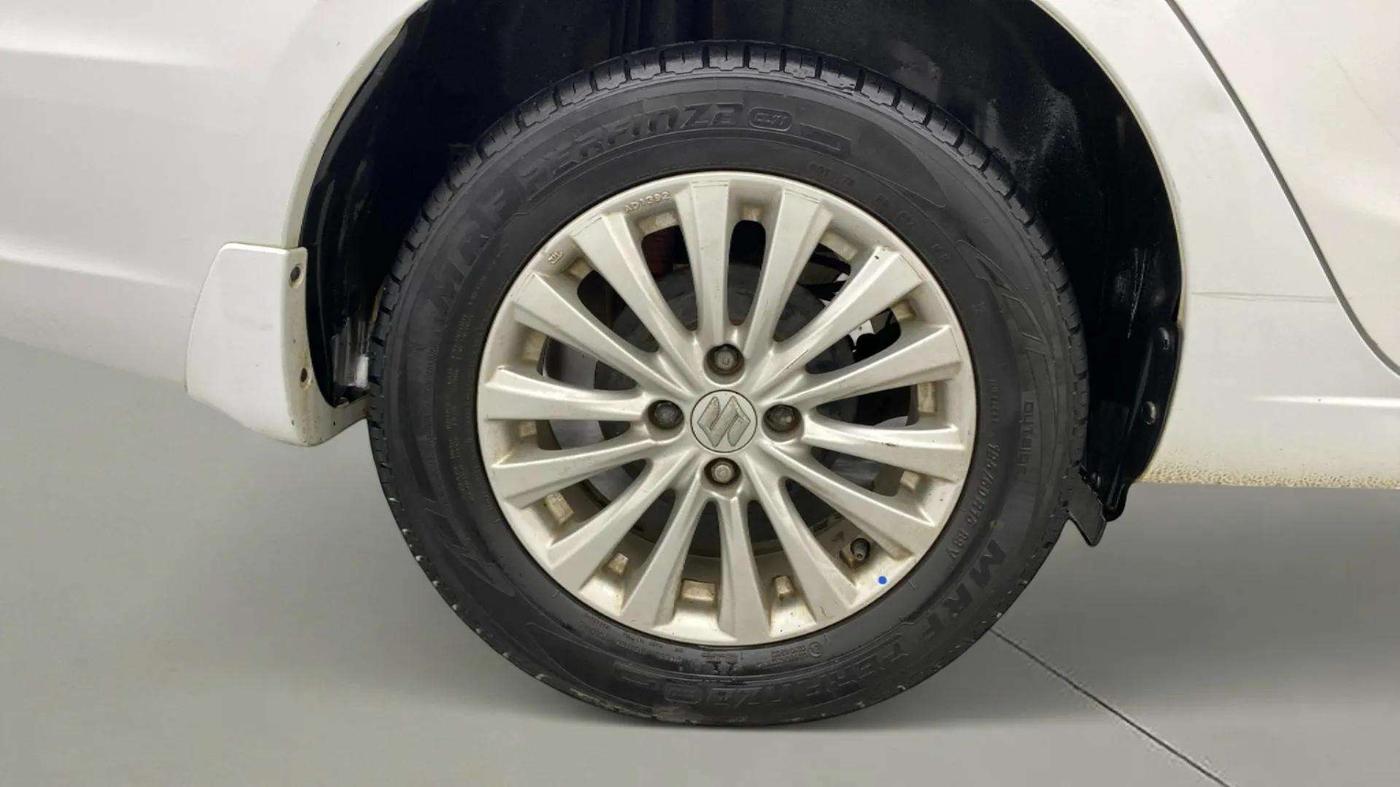 2016 Maruti Ciaz ZXI AT, Petrol, Automatic, 96,365 km, Right Rear Wheel