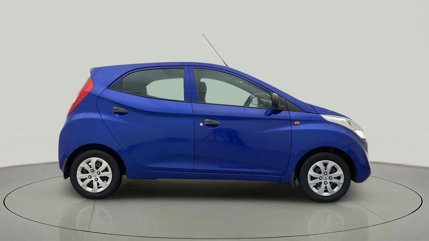 2015 Hyundai Eon MAGNA +, Petrol, Manual, 37,579 km, Right Side View