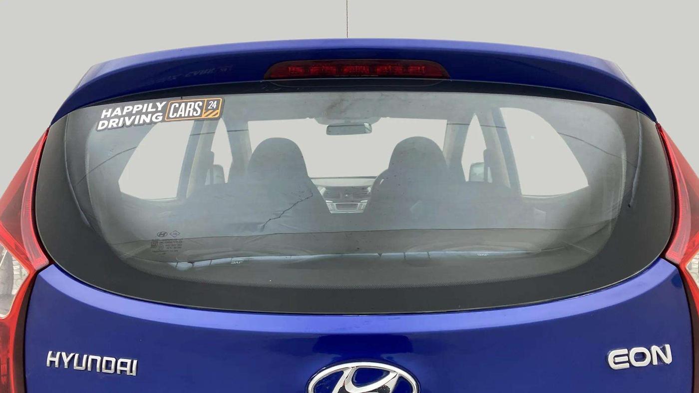2015 Hyundai Eon MAGNA +, Petrol, Manual, 37,579 km, Rear Windshield