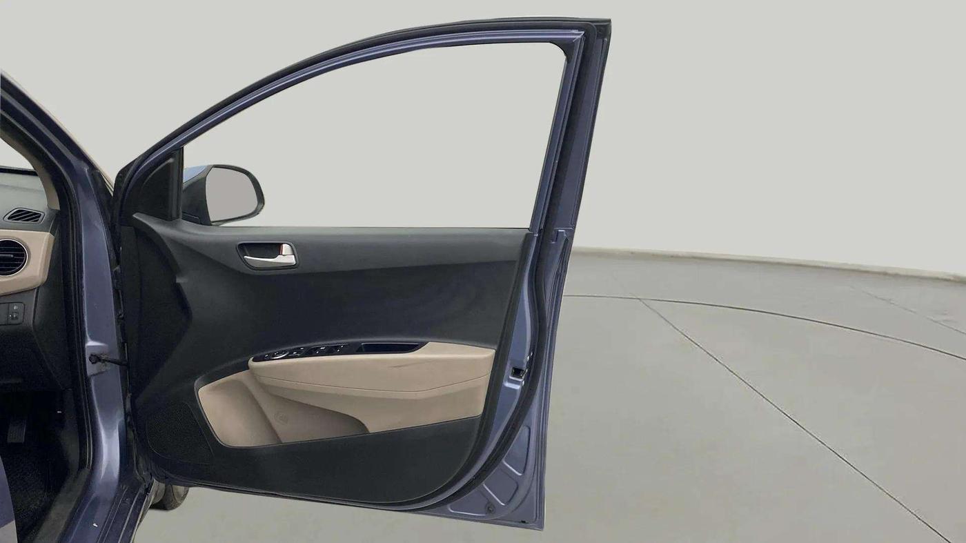 2014 Hyundai Xcent SX 1.2, Petrol, Manual, 37,561 km, RHS Front Door