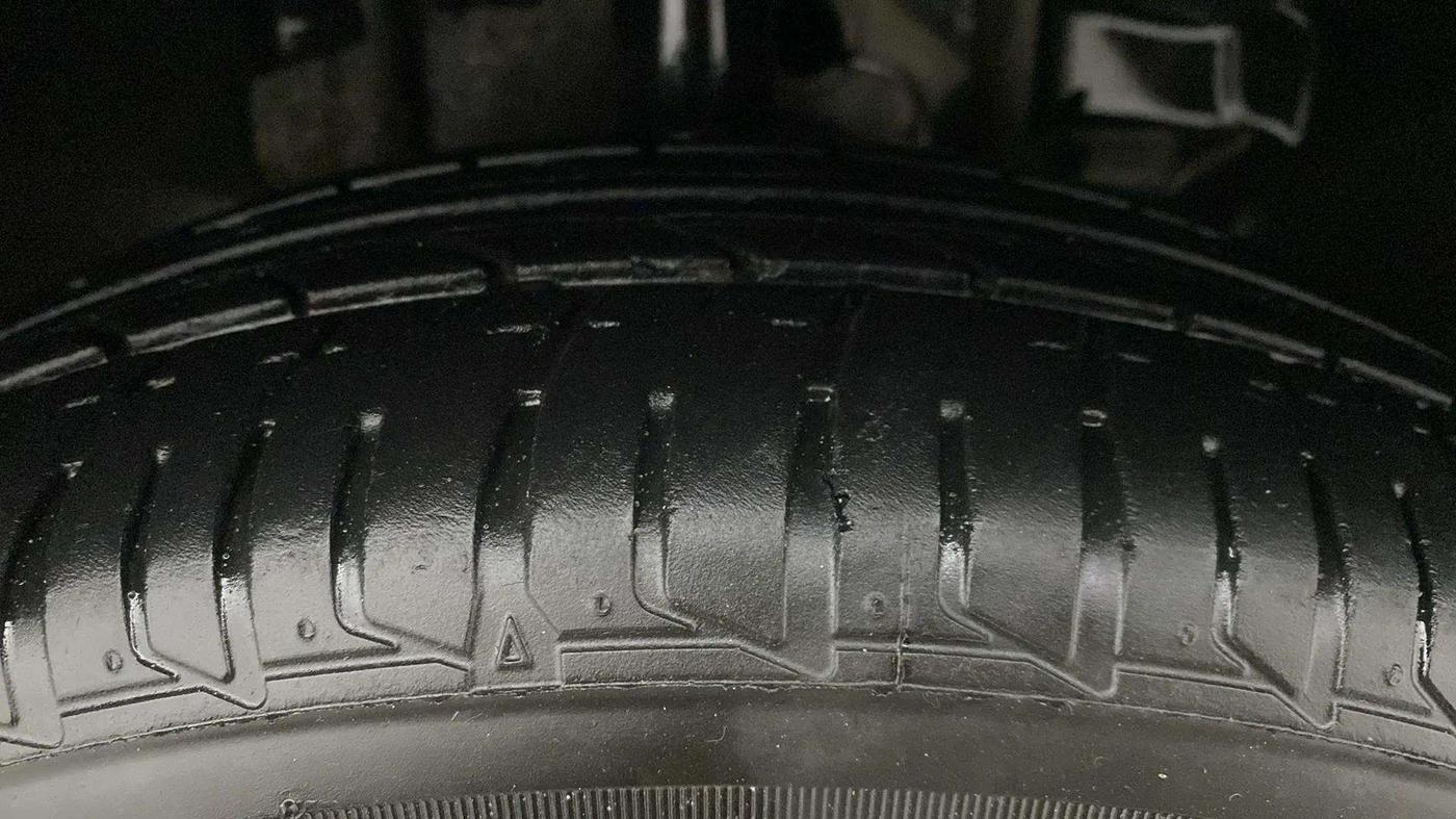 2021 Tata Tiago XT PETROL, Petrol, Manual, 14,141 km, Right Front Tyre Tread