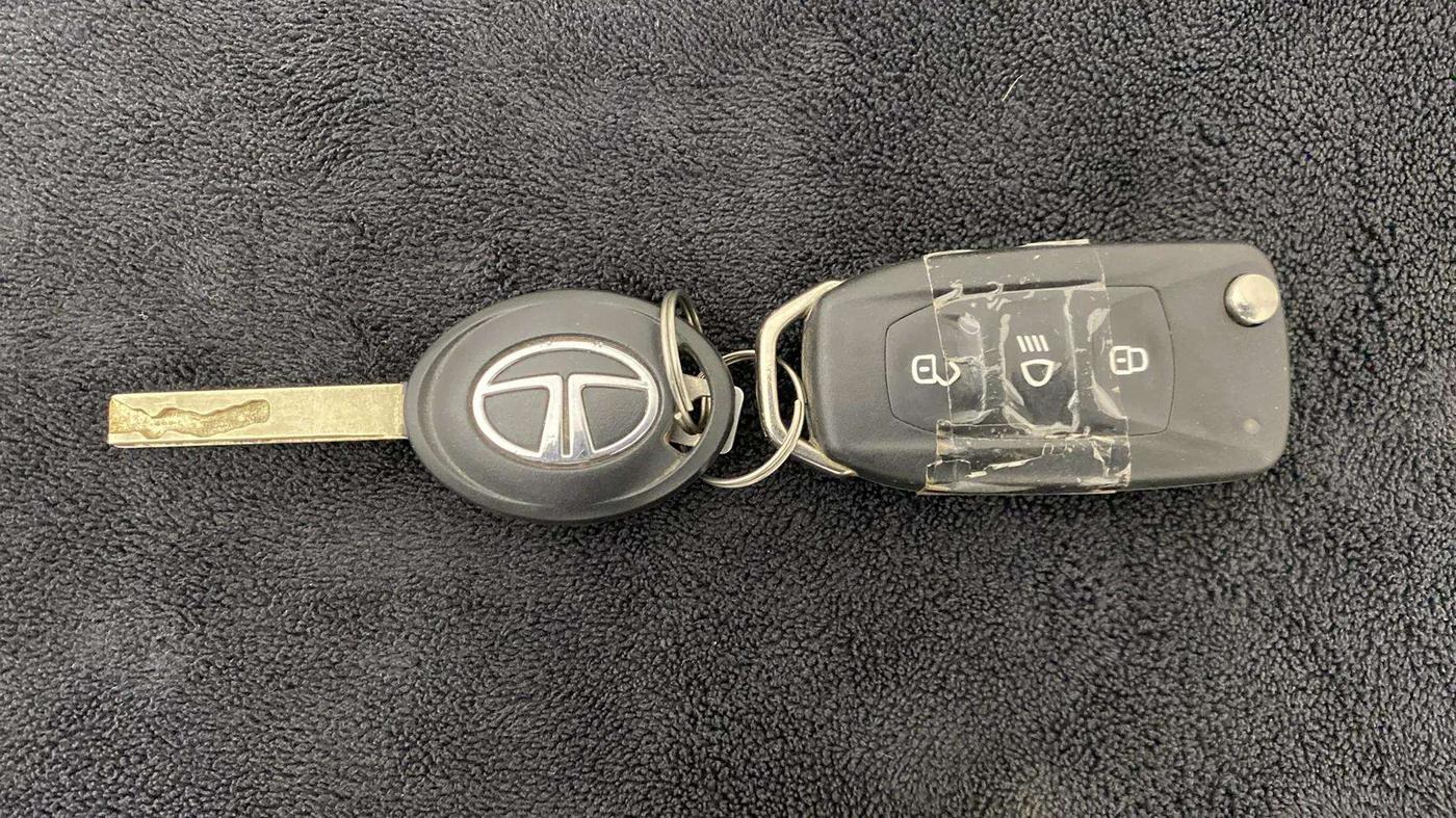 2021 Tata Tiago XT PETROL, Petrol, Manual, 14,141 km, Key Close Up