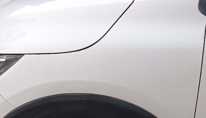 2023 Renault TRIBER RXZ AMT DUAL TONE, Petrol, Automatic, 40,571 km, Left fender - Slightly dented