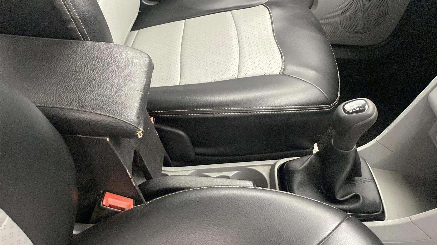 2022 Tata Tiago XT PETROL, Petrol, Manual, 23,917 km, Gear Lever