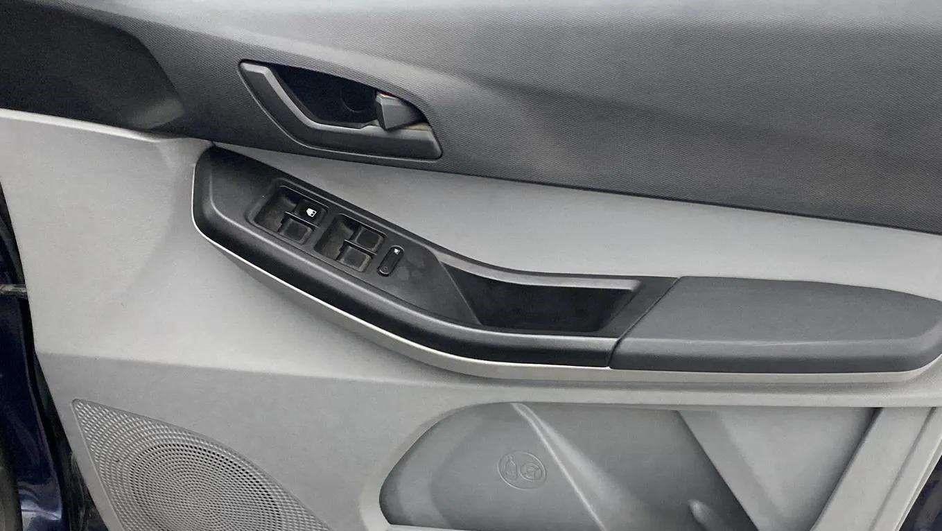 2022 Tata Tiago XT PETROL, Petrol, Manual, 23,917 km, Driver Side Door Panels Control