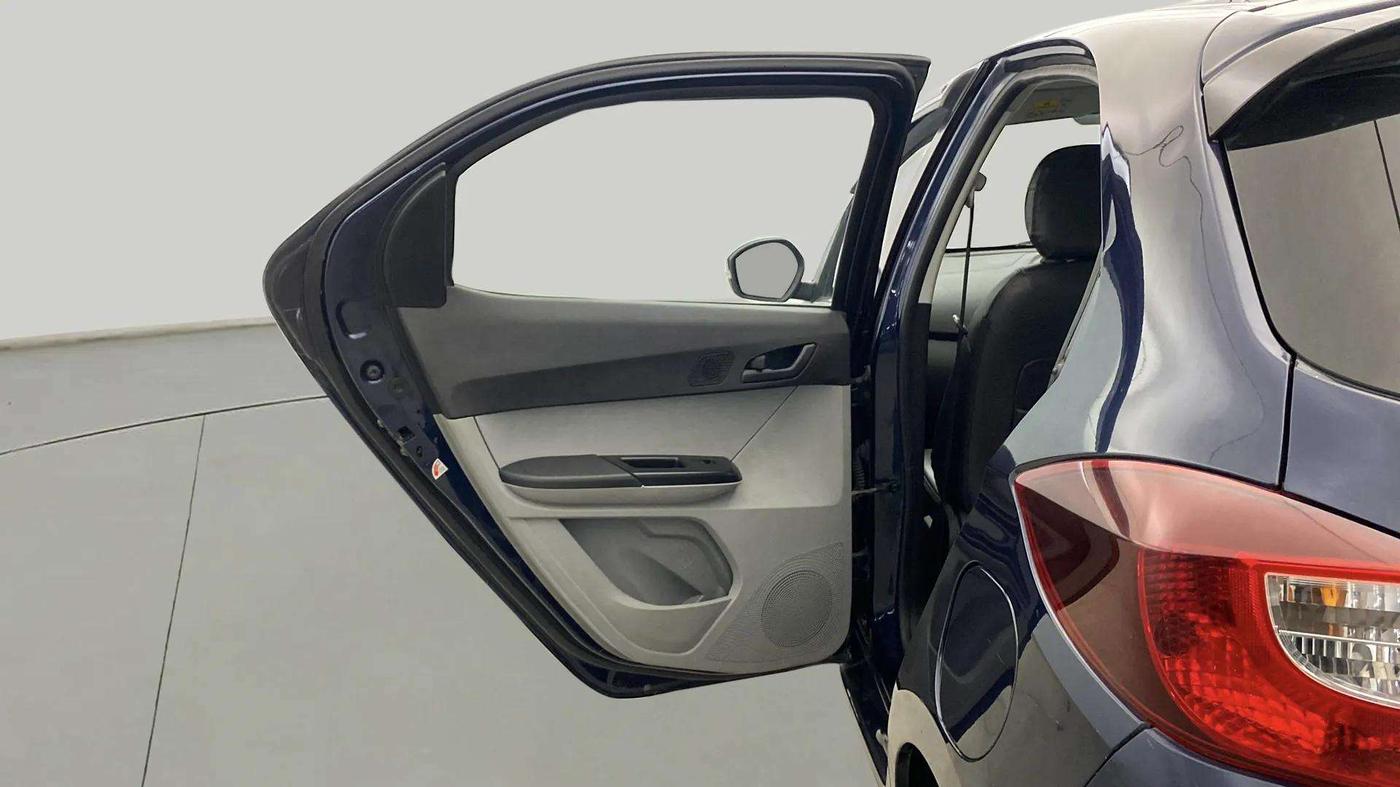 2022 Tata Tiago XT PETROL, Petrol, Manual, 23,917 km, LHS Rear Door