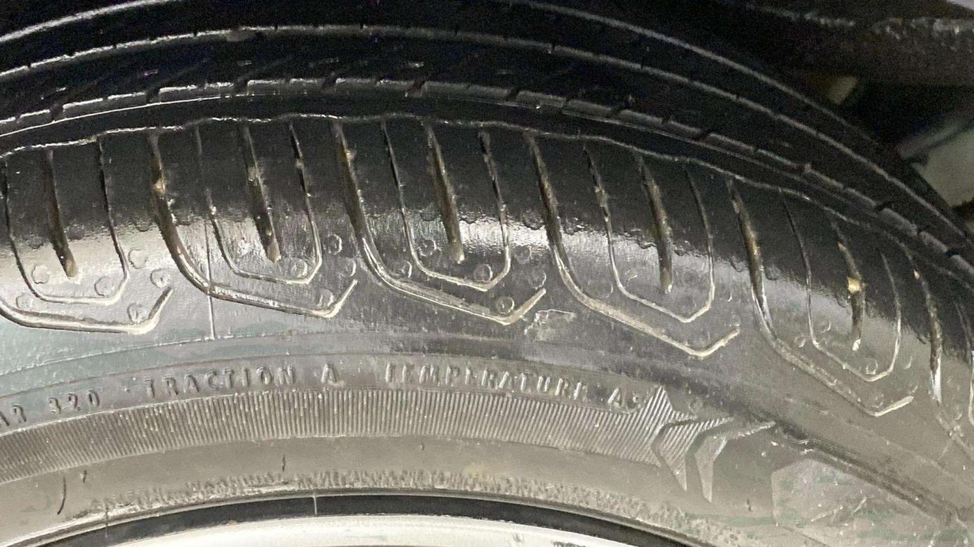 2022 Tata Tiago XT PETROL, Petrol, Manual, 23,917 km, Left Front Tyre Tread