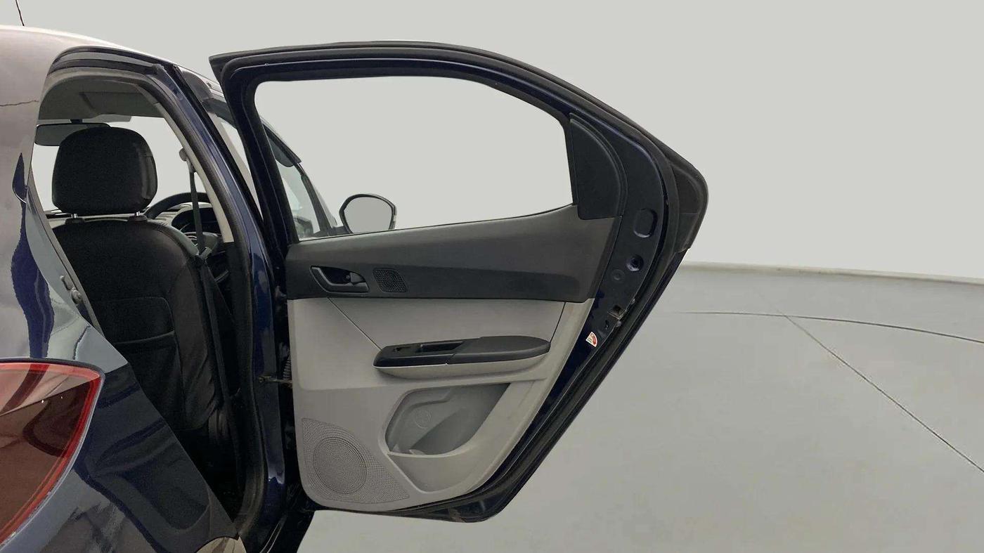 2022 Tata Tiago XT PETROL, Petrol, Manual, 23,917 km, RHS Rear Door