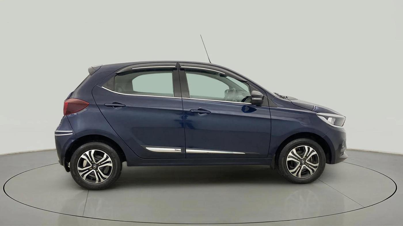 2022 Tata Tiago XT PETROL, Petrol, Manual, 23,917 km, Right Side View