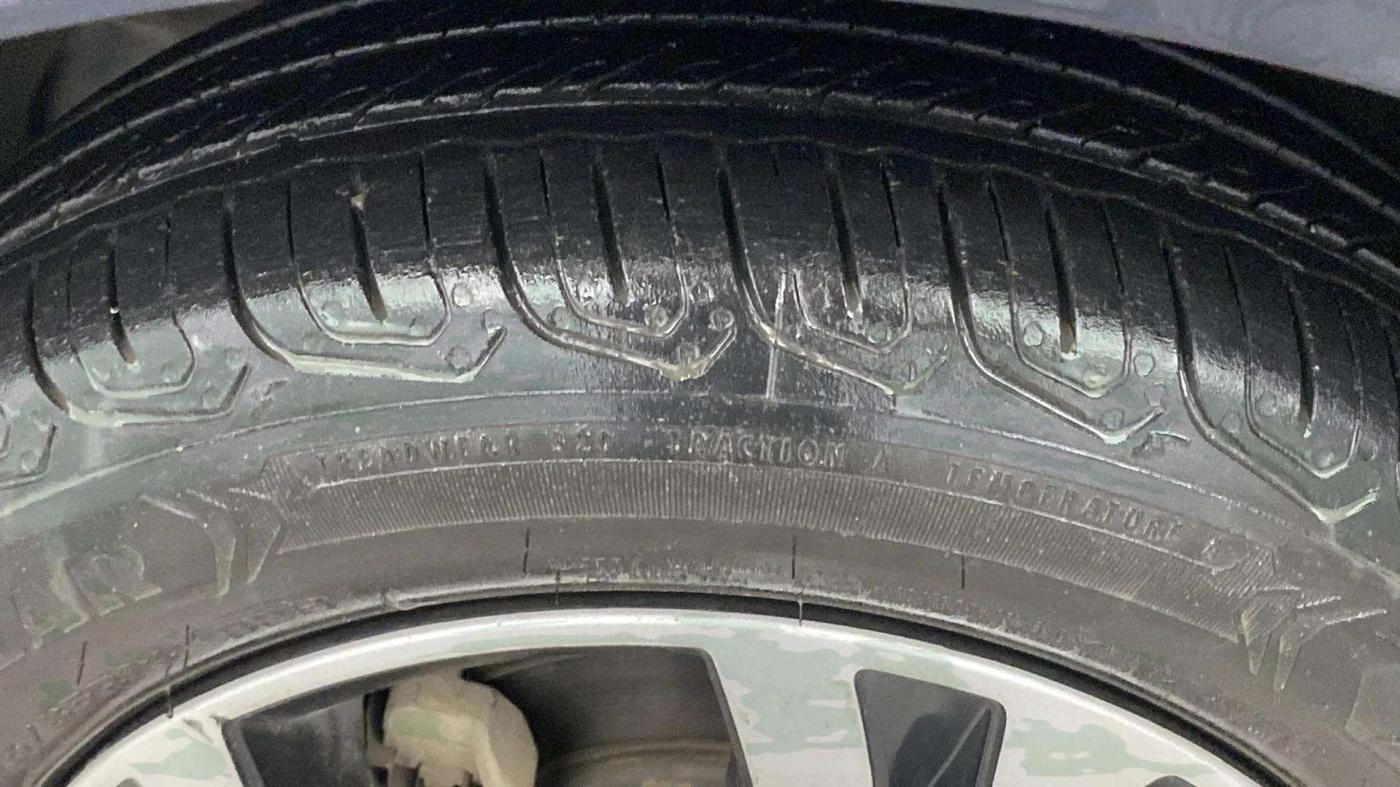 2022 Tata Tiago XT PETROL, Petrol, Manual, 23,917 km, Left Rear Tyre Tread