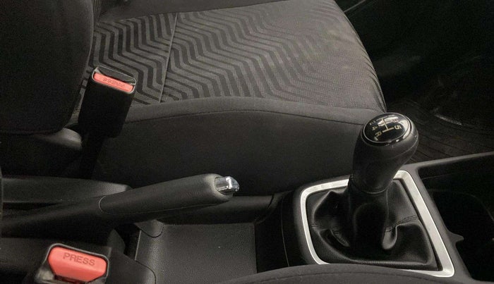 2018 Maruti Swift VXI, Petrol, Manual, 58,997 km, Gear Lever