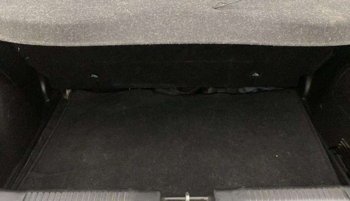 2018 Maruti Swift VXI, Petrol, Manual, 58,997 km, Boot Inside