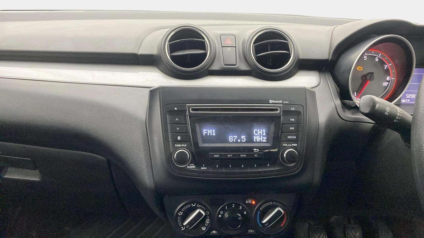2018 Maruti Swift VXI, Petrol, Manual, 58,997 km, Air Conditioner