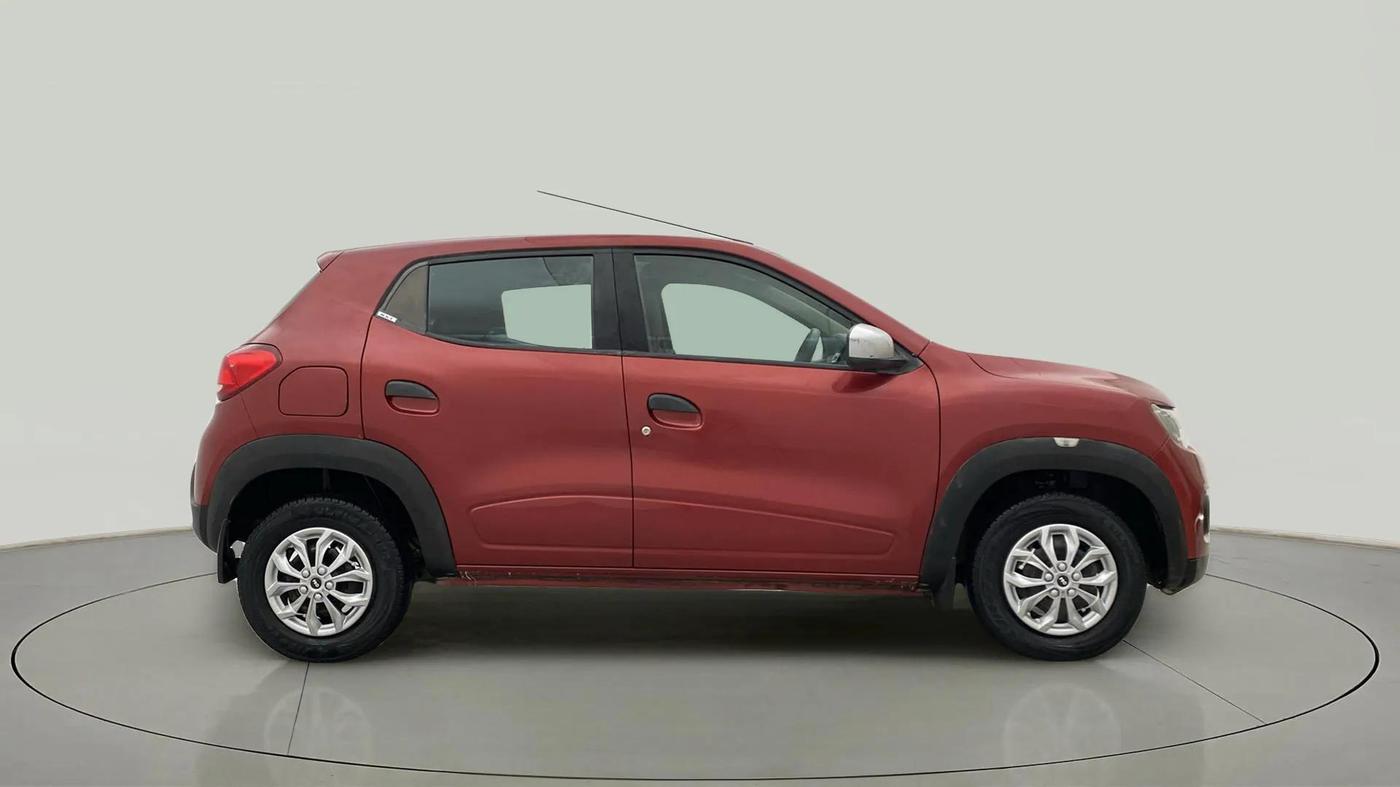 2017 Renault Kwid RXT 1.0, Petrol, Manual, 32,726 km, Right Side View