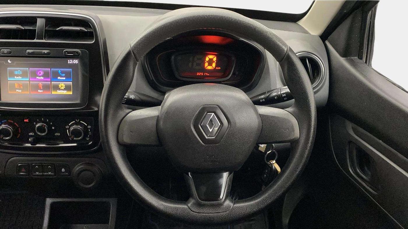 2017 Renault Kwid RXT 1.0, Petrol, Manual, 32,726 km, Steering Wheel Close Up