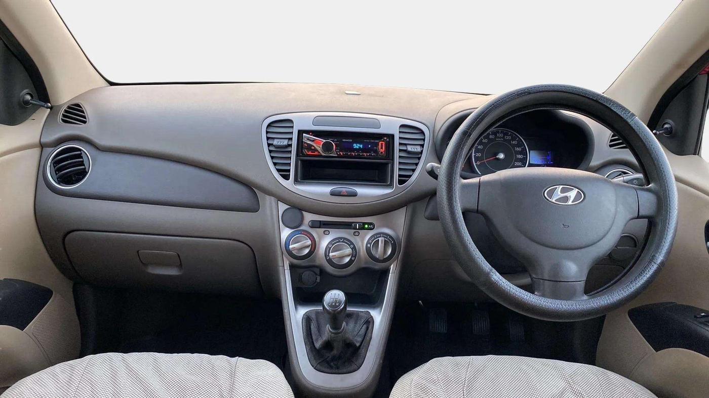 2013 Hyundai i10 MAGNA 1.1, Petrol, Manual, 49,978 km, Dashboard