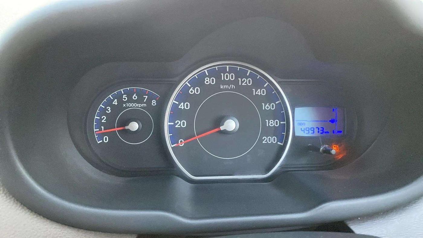 2013 Hyundai i10 MAGNA 1.1, Petrol, Manual, 49,978 km, Odometer Image