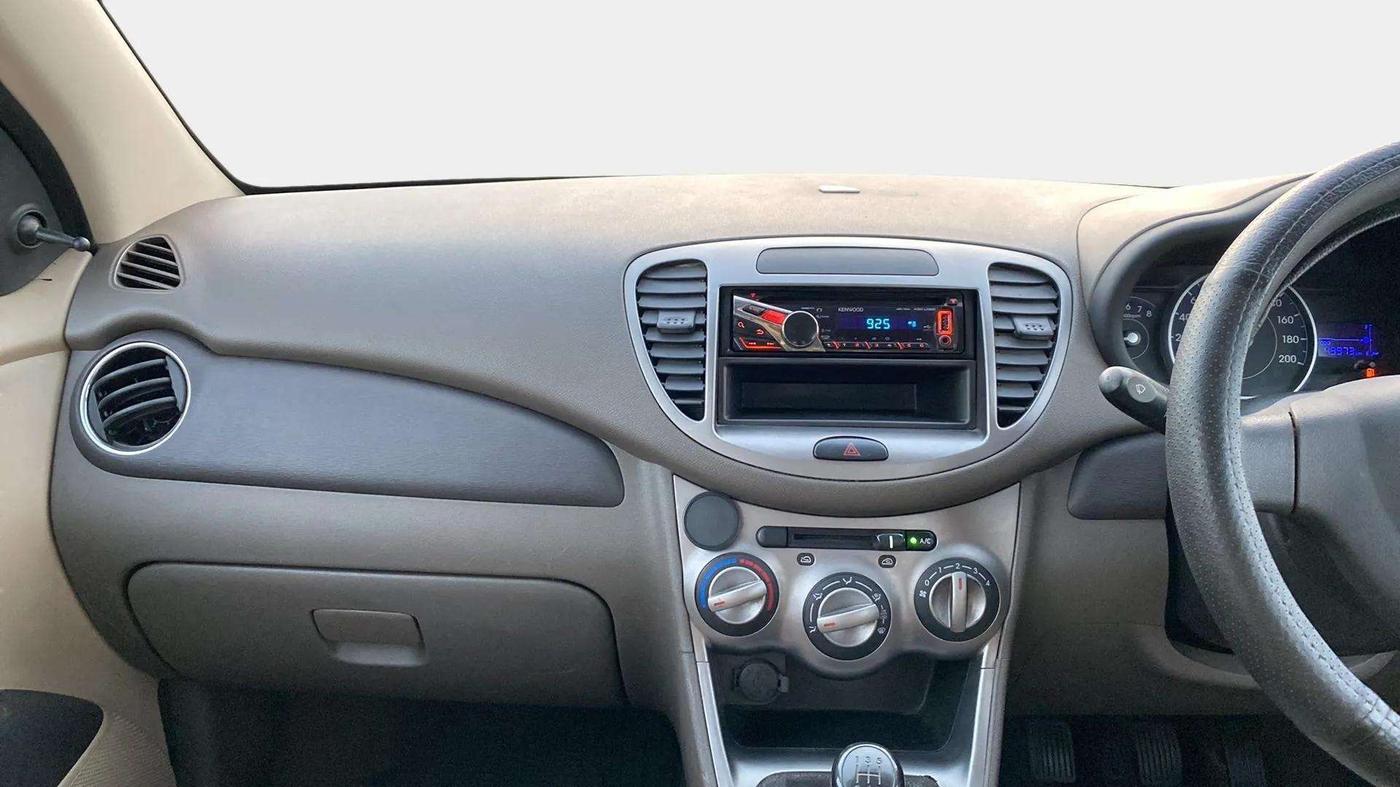 2013 Hyundai i10 MAGNA 1.1, Petrol, Manual, 49,978 km, Air Conditioner