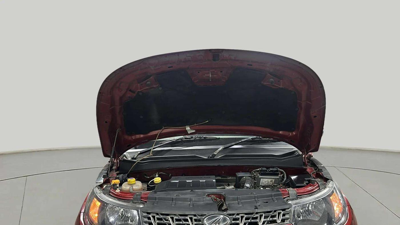 2016 Mahindra Kuv100 K6 PLUS 6 STR, Petrol, Manual, 46,427 km, Open Bonet