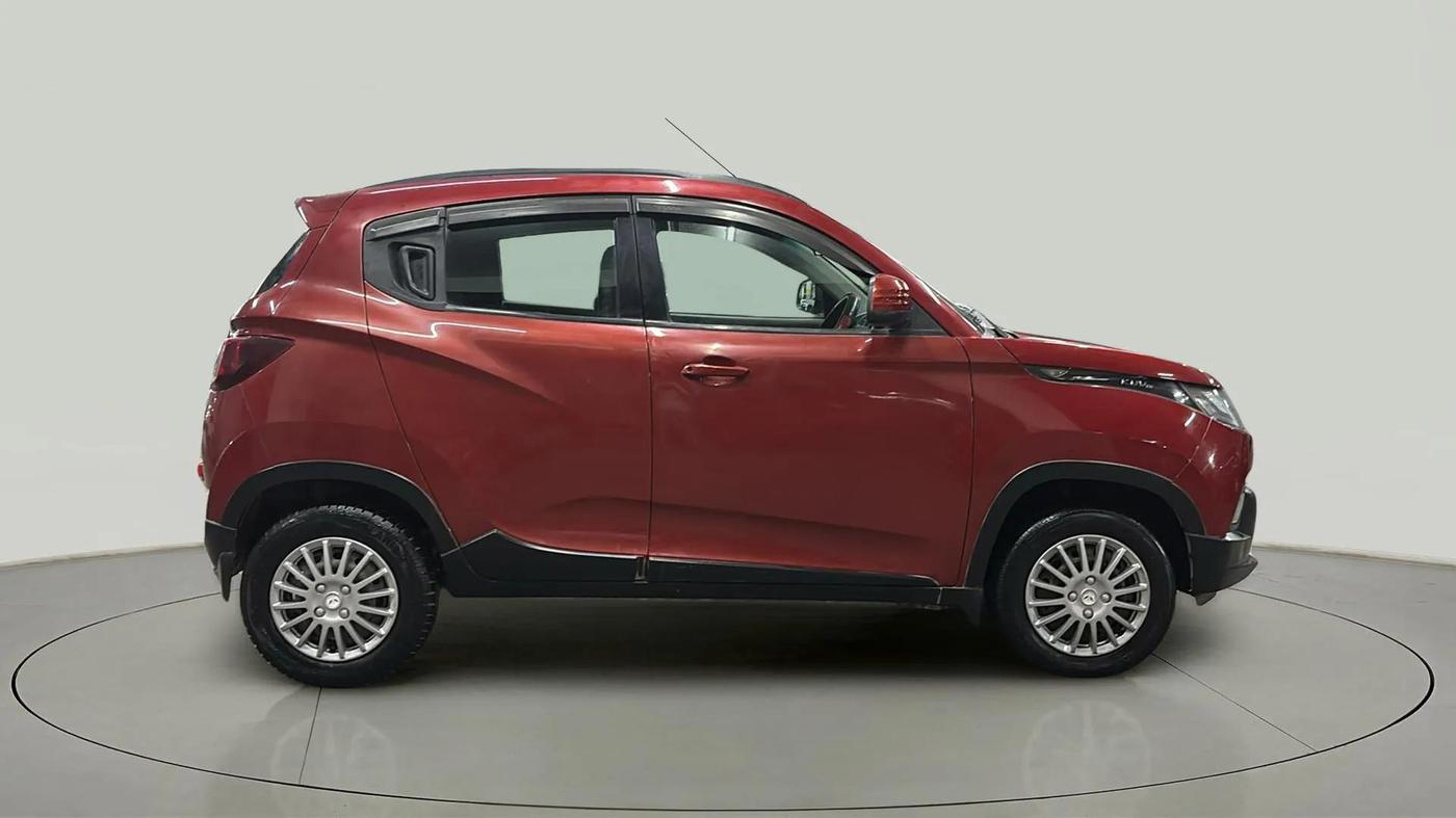 2016 Mahindra Kuv100 K6 PLUS 6 STR, Petrol, Manual, 46,427 km, Right Side View