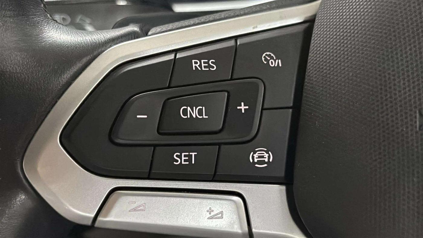 2022 Volkswagen TAIGUN TOPLINE 1.0 TSI AT, Petrol, Automatic, 35,611 km, Adaptive Cruise Control
