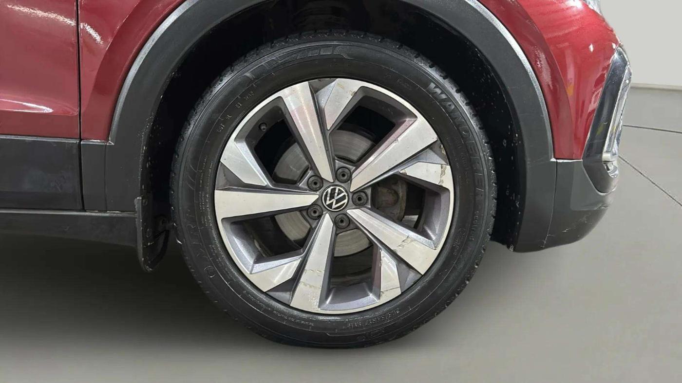 2022 Volkswagen TAIGUN TOPLINE 1.0 TSI AT, Petrol, Automatic, 35,611 km, Right Front Wheel