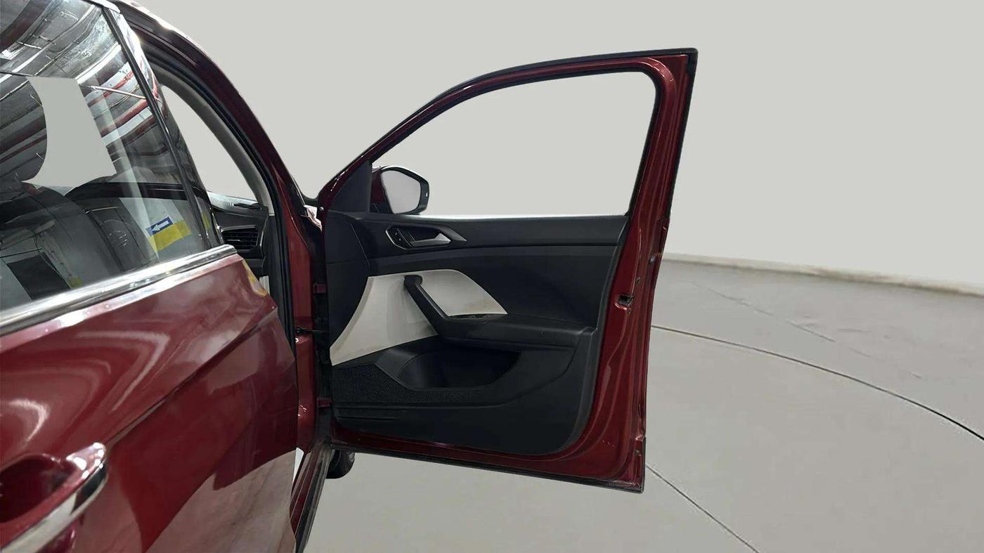 2022 Volkswagen TAIGUN TOPLINE 1.0 TSI AT, Petrol, Automatic, 35,611 km, RHS Front Door