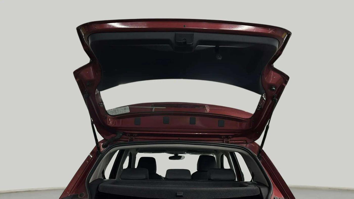 2022 Volkswagen TAIGUN TOPLINE 1.0 TSI AT, Petrol, Automatic, 35,611 km, Boot Door Open