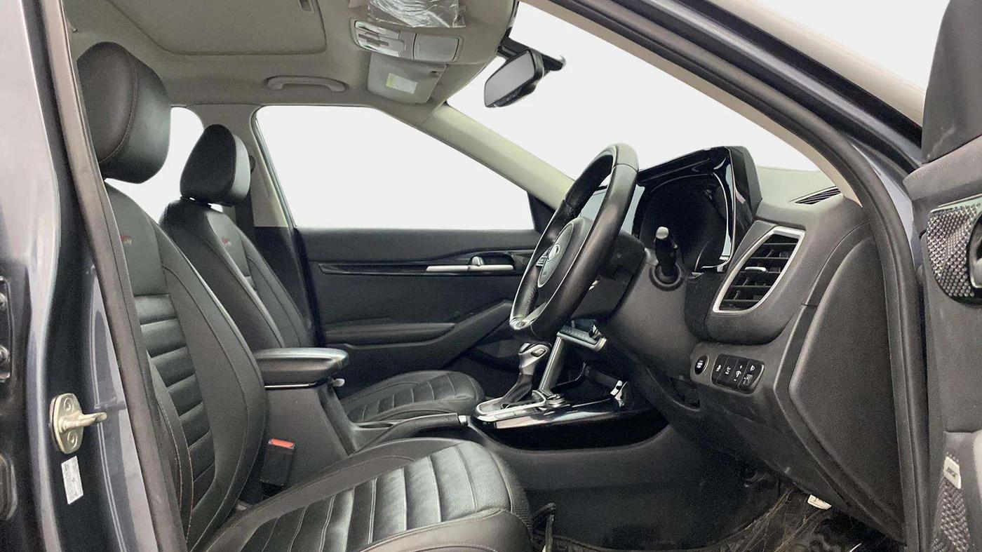 2020 KIA SELTOS GTX PLUS AT 1.5 DIESEL, Diesel, Automatic, 73,072 km, Right Side Front Door Cabin