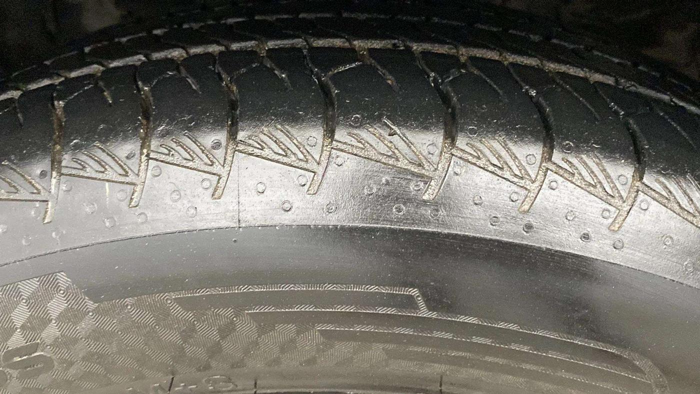 2020 KIA SELTOS GTX PLUS AT 1.5 DIESEL, Diesel, Automatic, 73,072 km, Left Rear Tyre Tread