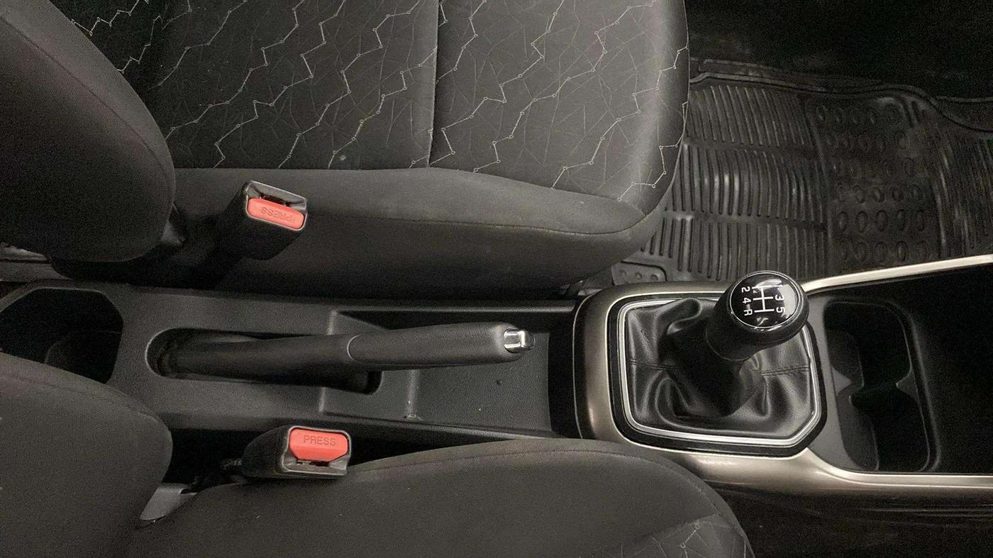 2018 Maruti IGNIS ALPHA 1.2, Petrol, Manual, 40,517 km, Gear Lever