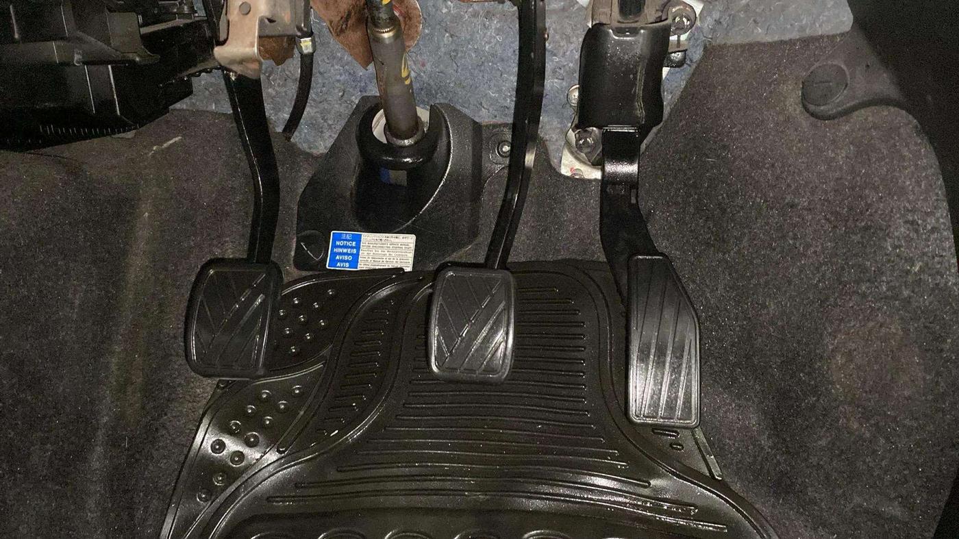2018 Maruti IGNIS ALPHA 1.2, Petrol, Manual, 40,517 km, Pedals