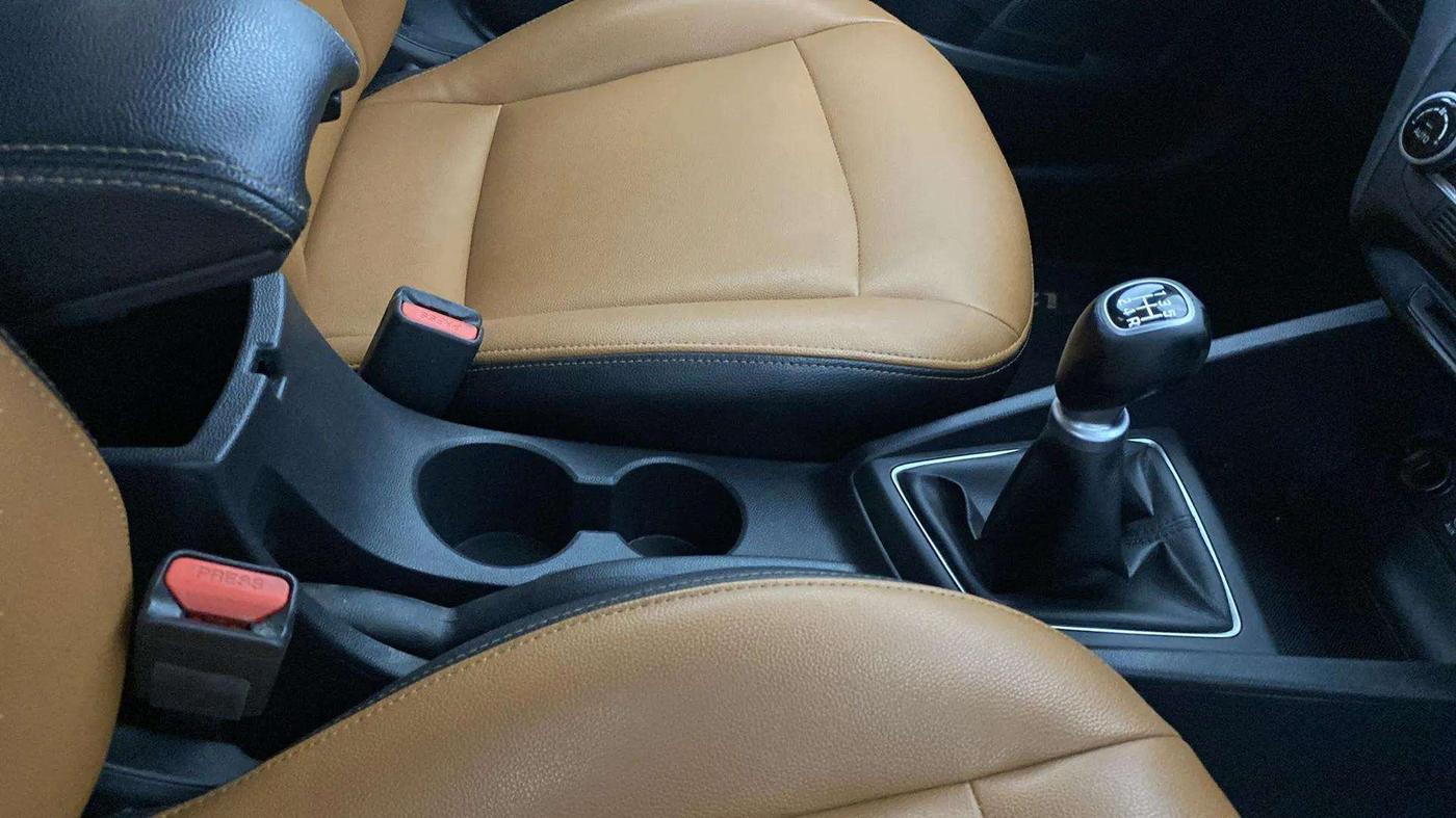 2019 Hyundai Elite i20 ASTA 1.2 (O), Petrol, Manual, 50,629 km, Gear Lever