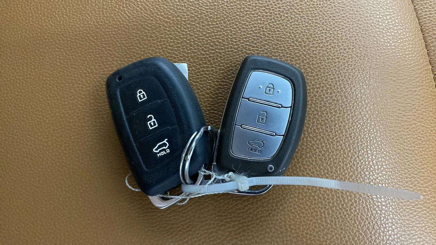 2019 Hyundai Elite i20 ASTA 1.2 (O), Petrol, Manual, 50,629 km, Key Close Up
