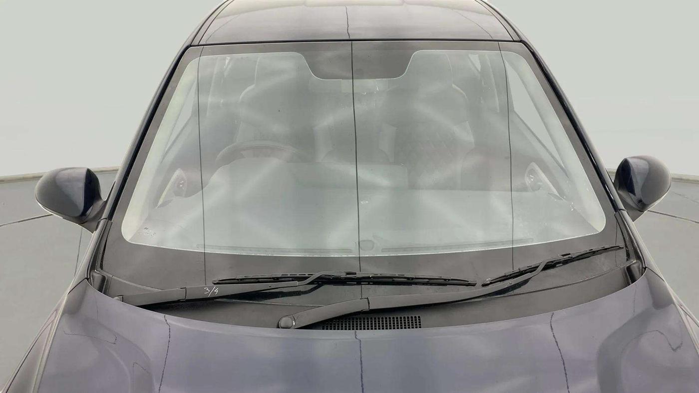 2023 Hyundai AURA SX 1.2, Petrol, Manual, 16,250 km, Front Windshield