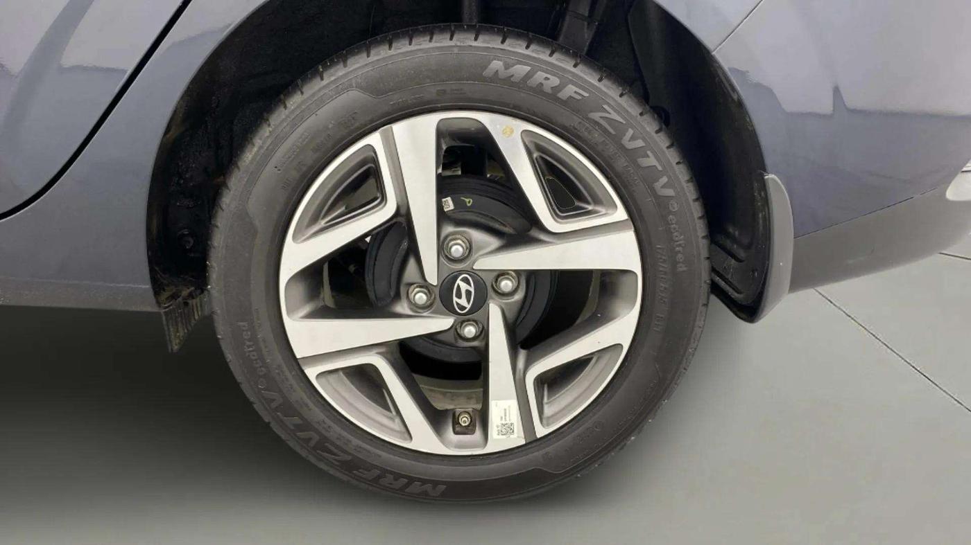 2023 Hyundai AURA SX 1.2, Petrol, Manual, 16,250 km, Left Rear Wheel