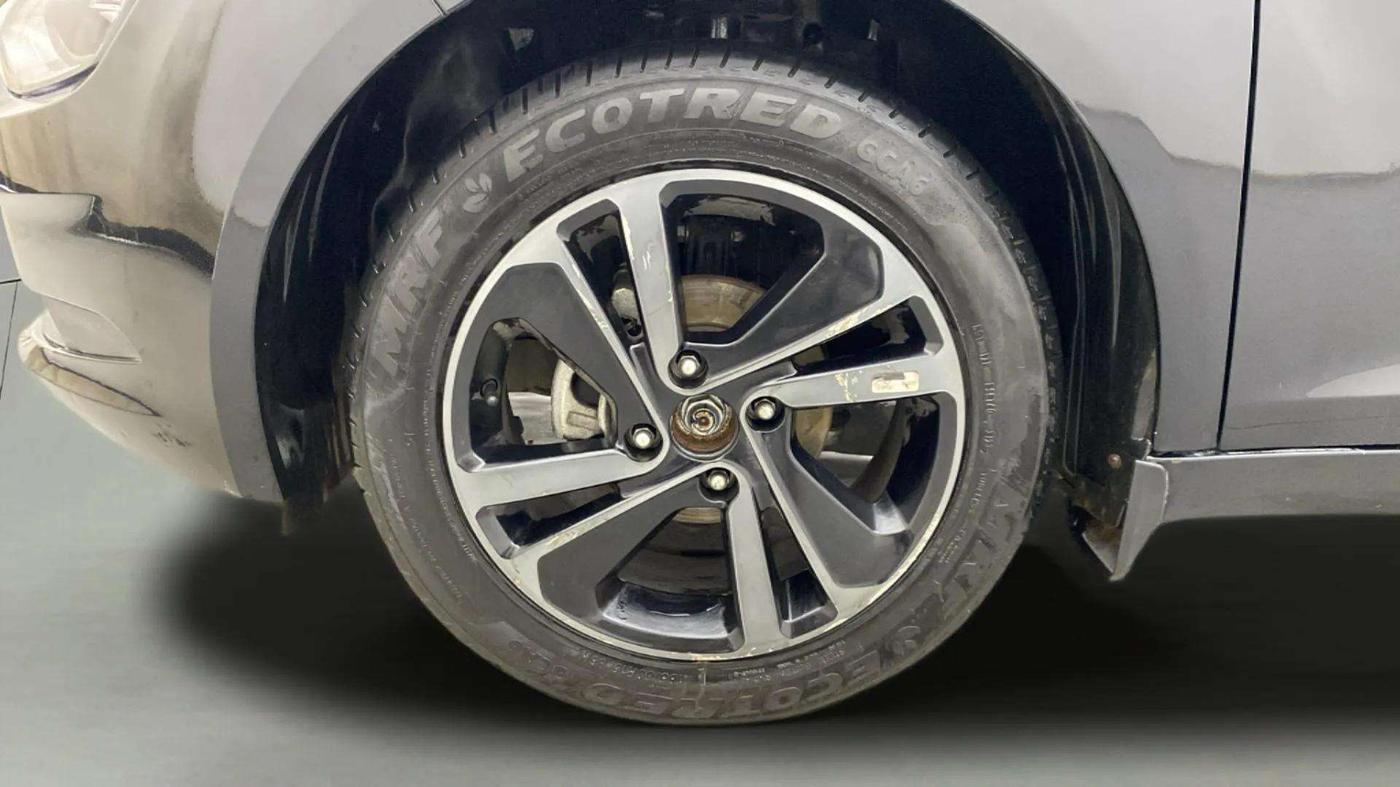 2023 Tata ALTROZ XZ Plus (S) Dark Edition, Petrol, Manual, 9,171 km, Left Front Wheel