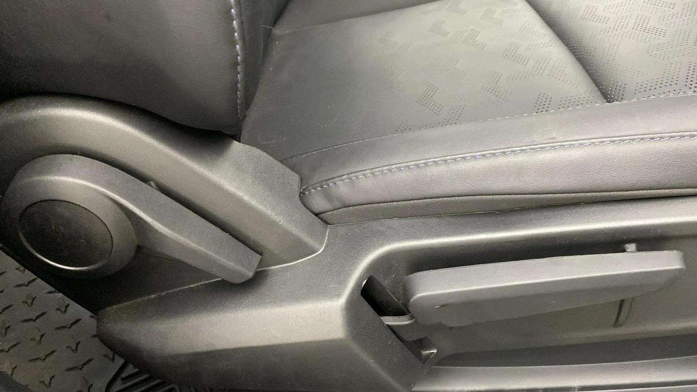 2023 Tata ALTROZ XZ Plus (S) Dark Edition, Petrol, Manual, 9,171 km, Driver Side Adjustment Panel