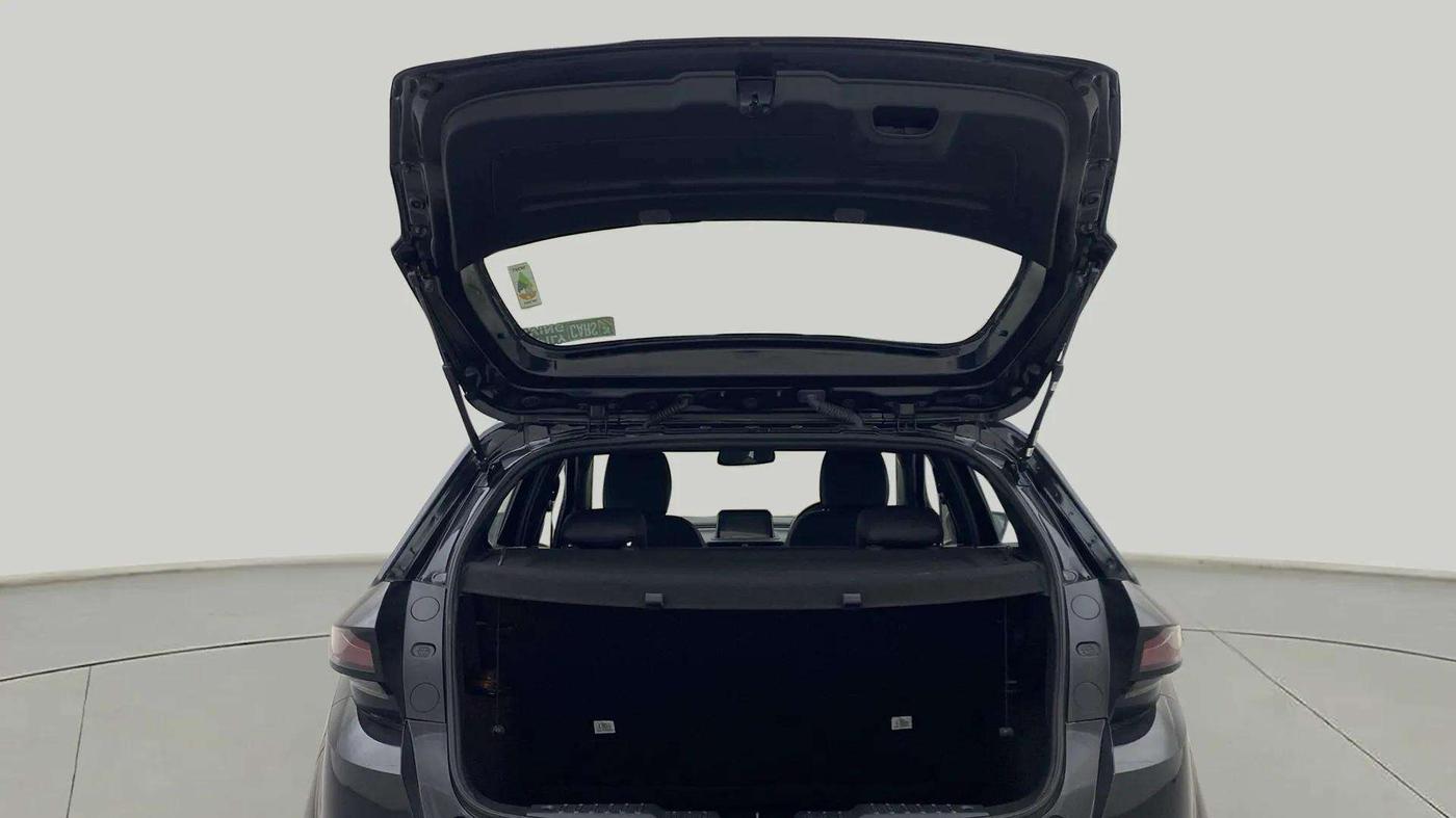 2023 Tata ALTROZ XZ Plus (S) Dark Edition, Petrol, Manual, 9,171 km, Boot Door Open